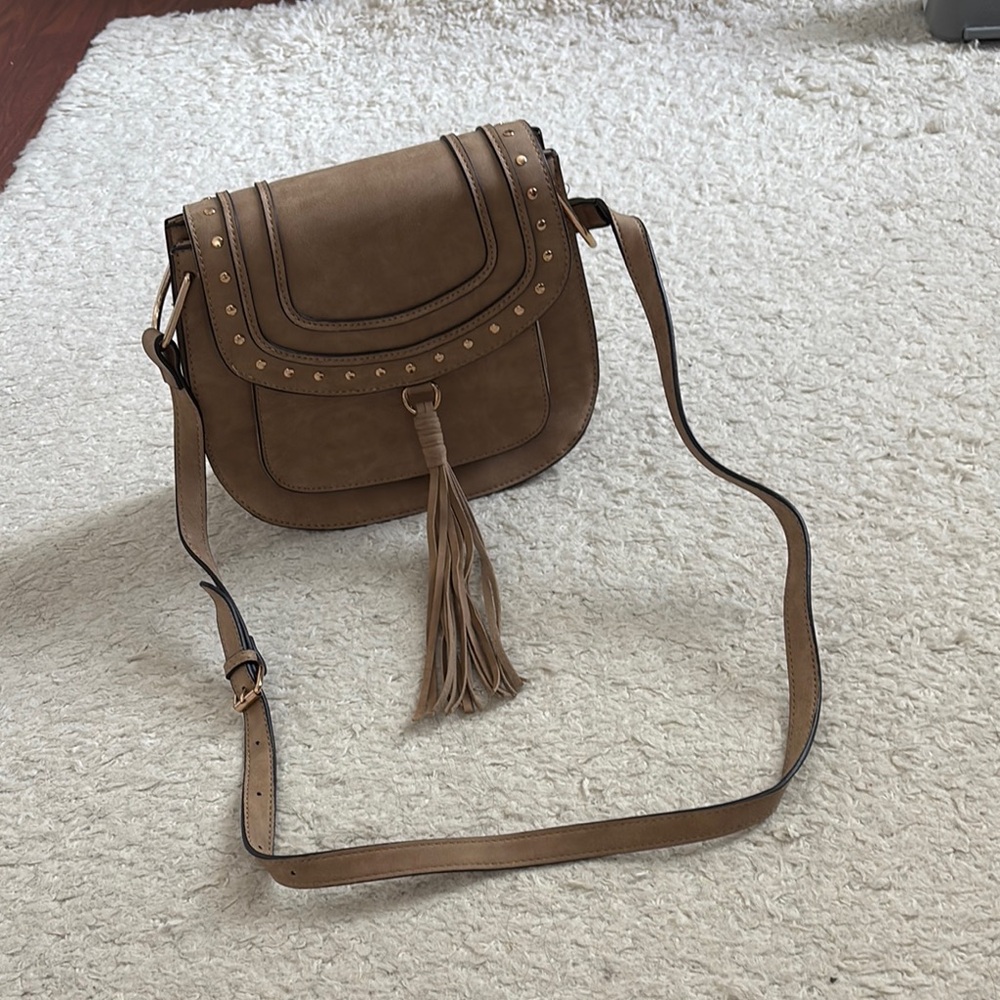 !Brown Suede Crossbody Bag with Tassels